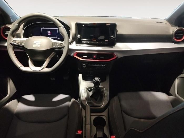 Usado Seat Ibiza FR 115 CV (84 kW) 2024 Azul Utilitario