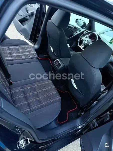 Usado VW Golf VII GTI 210 CV (154 kW) 2012 Gris / plata Berlina