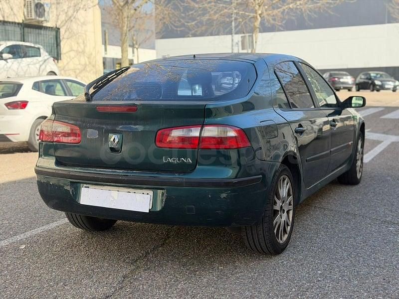 Usado Renault Laguna II Privilege 135 CV (99 kW) 2003 Verde Berlina