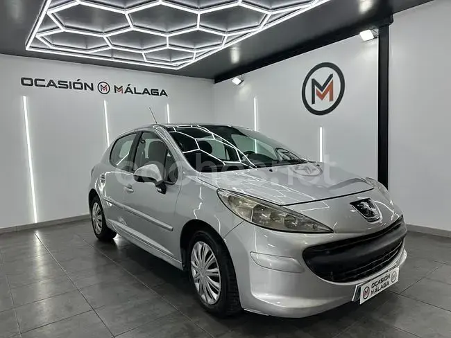 Usado Peugeot 207 70 CV (51 kW) 2007 Gris / plata Berlina