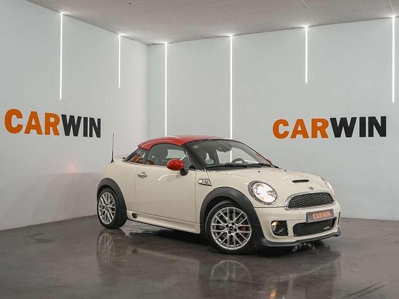 Beige Usado 2011 Mini John Cooper Works Coupé Coupe | 15.900 € - Imagen 1/4