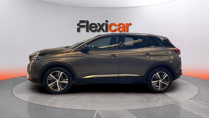 Usado Peugeot 3008 GT 131 CV (96 kW) 2023 Gris SUV
