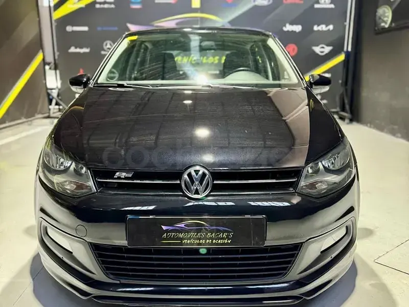 Usado VW Polo Sport 90 CV (66 kW) 2014 Negro Berlina