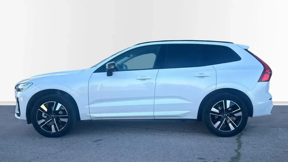Usado Volvo XC60 Plus 250 CV (183 kW) 2025 Blanco SUV