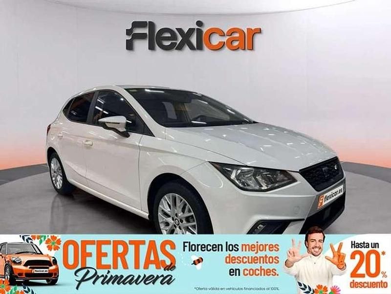 Usado Seat Ibiza Style 75 CV (55 kW) 2017 Blanco Utilitario