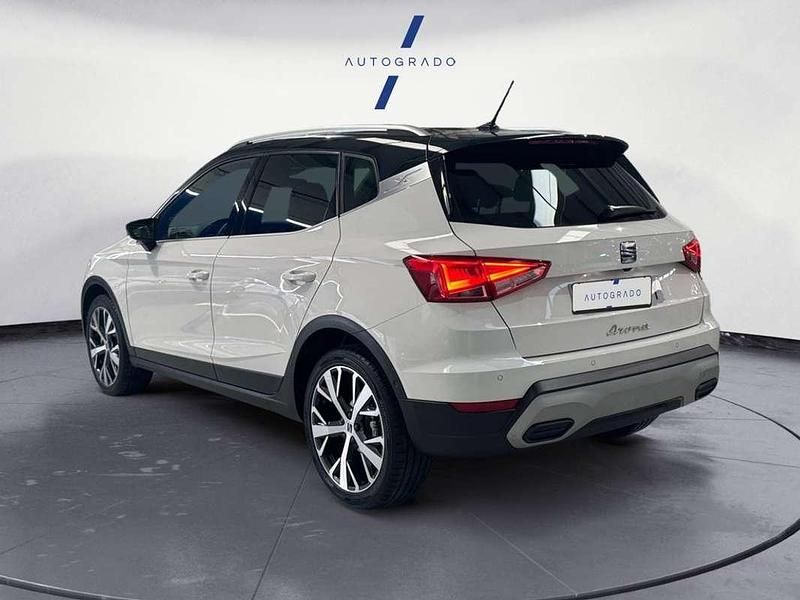 Usado Seat Arona Xperience 110 CV (80 kW) 2023 Blanco SUV