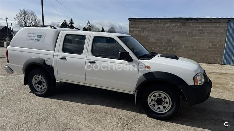 Usado Nissan Navara Comfort 190 CV (139 kW) 2011 Blanco Recogida