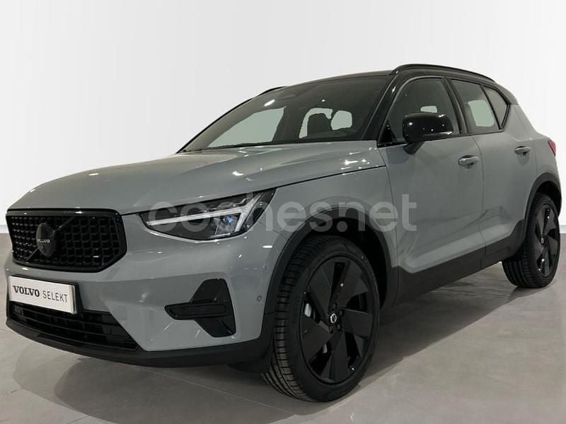 Gris / plata Nuevo 2025 Volvo XC40 Ultra SUV | 44.900 € (Precio justo) - Imagen 1/3
