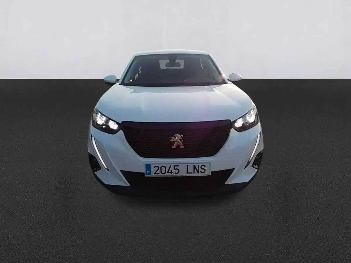 Usado Peugeot 2008 Active 110 CV (80 kW) 2021 Blanco SUV