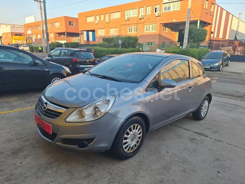Gris / plata Usado 2009 Opel Corsa Berlina | 4500 € (Precio justo) - Imagen 1/4