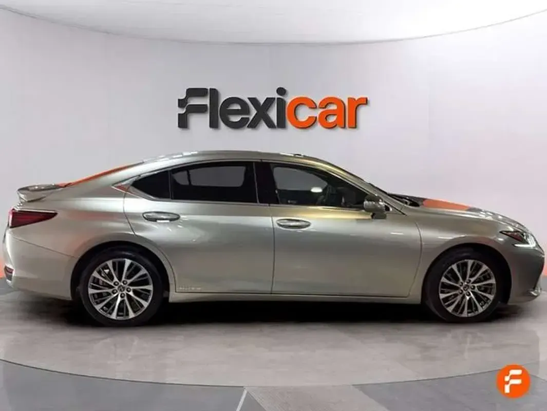Usado Lexus ES300 Business Edition 218 CV (160 kW) 2019 Gris Berlina