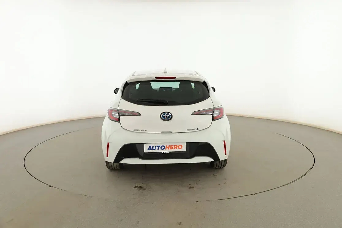 Usado Toyota Corolla Business Edition 122 CV (89 kW) 2019 Blanco Berlina
