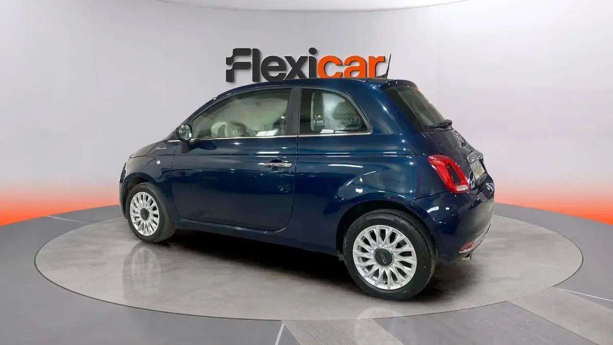 Usado Fiat 500 Dolcevita 70 CV (51 kW) 2023 Azul Berlina