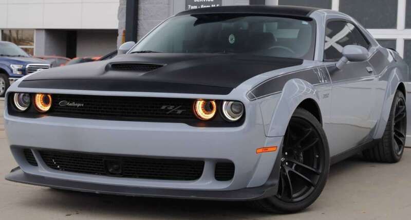Gris Usado 2022 Dodge Challenger Coupe | 85.900 € - Imagen 1/4