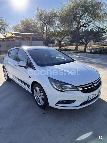 Usado Opel Astra Excellence 110 CV (80 kW) 2017 Blanco Berlina