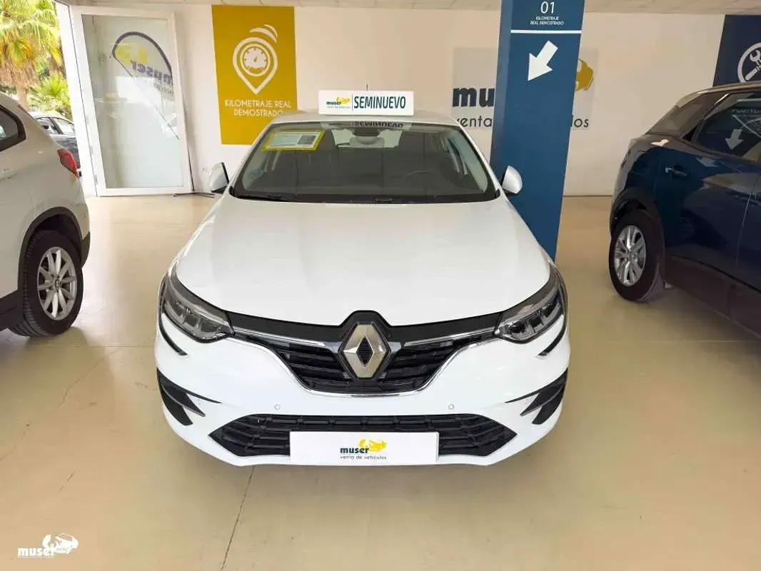 Usado Renault Mégane II Equilibre 116 CV (85 kW) 2023 Blanco Berlina