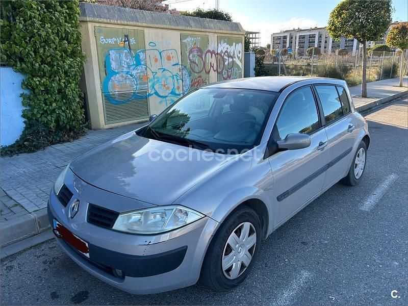 Beige Usado 2004 Renault Mégane II Expression Berlina | 2500 € (Precio justo) - Imagen 1/4