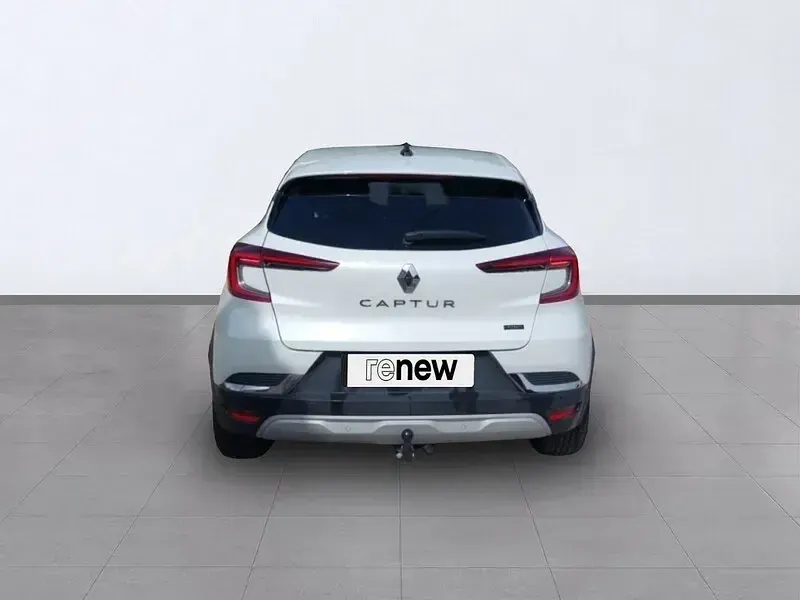 Usado Renault Captur Techno 145 CV (106 kW) 2023 Blanco SUV