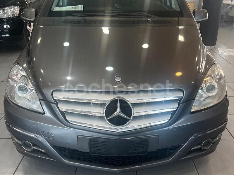 Gris / plata Usado 2009 Mercedes B200 Monovolumen | 7850 € (Caro) - Imagen 1/4