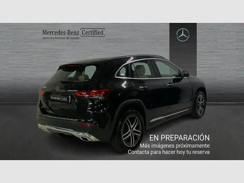 Usado Mercedes GLA200 150 HP (110 kW) 2021 Preto SUV