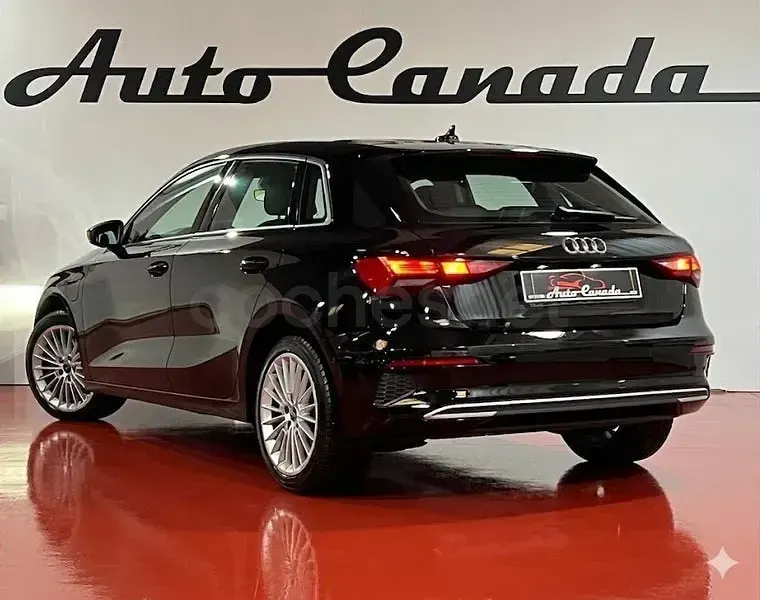 Usado Audi A3 Advanced Plus 204 CV (150 kW) 2022 Negro Berlina