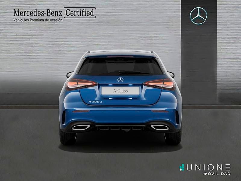 Usado Mercedes A200 150 CV (110 kW) 2025 Azul