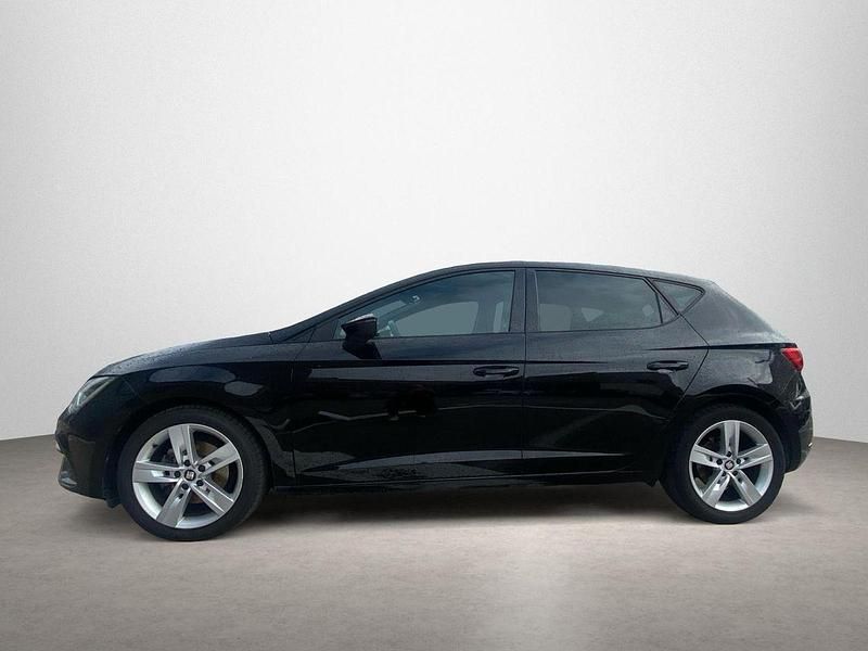 Usado Seat Leon FR 125 CV (91 kW) 2017 Negro Berlina