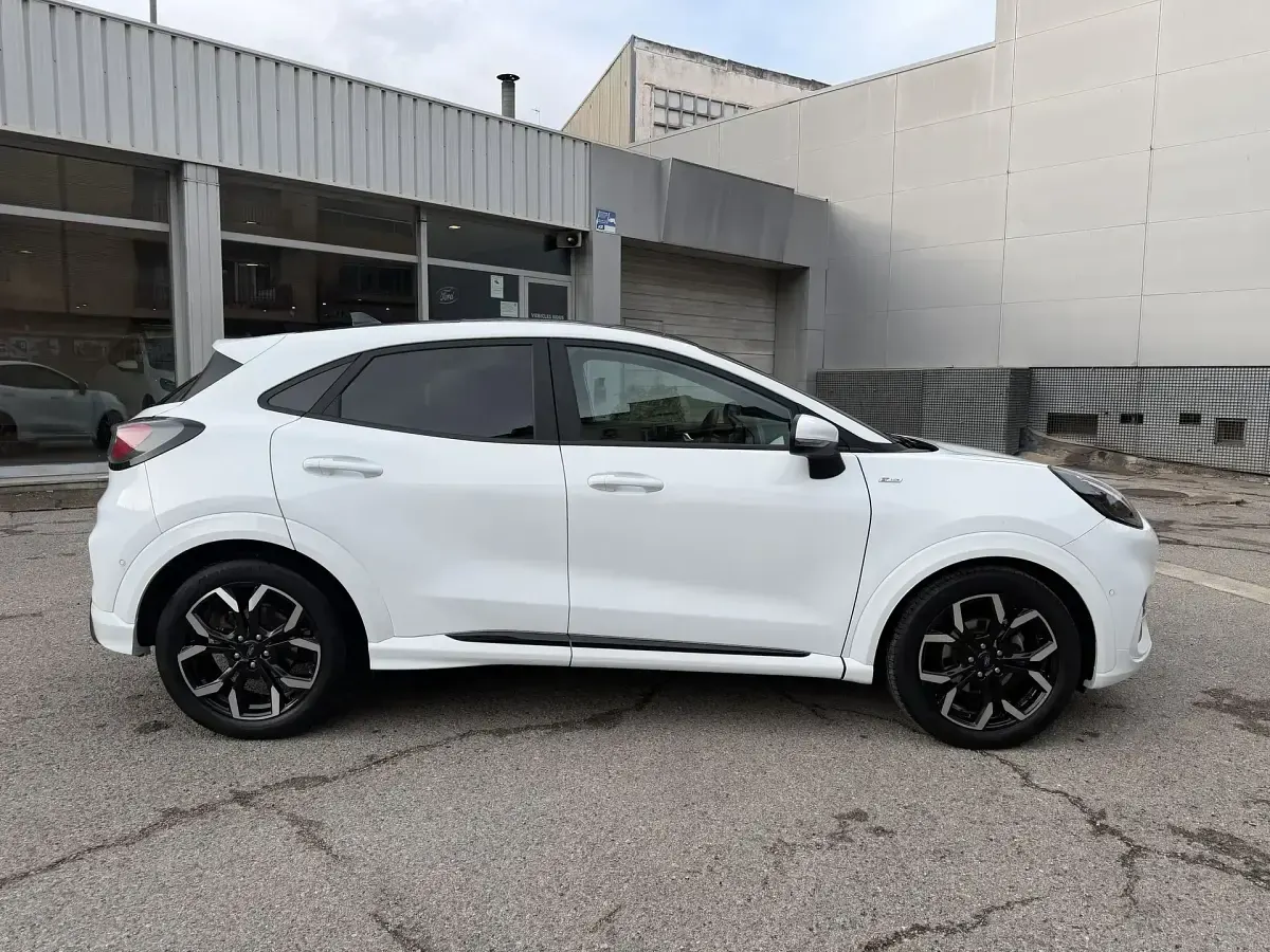Usado Ford Puma ST-Line X 155 CV (114 kW) 2024 Blanco SUV