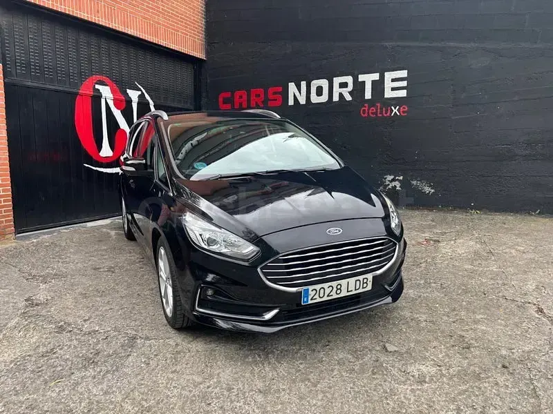 Usado Ford S-MAX Titanium 150 CV (110 kW) 2019 Negro Monovolumen