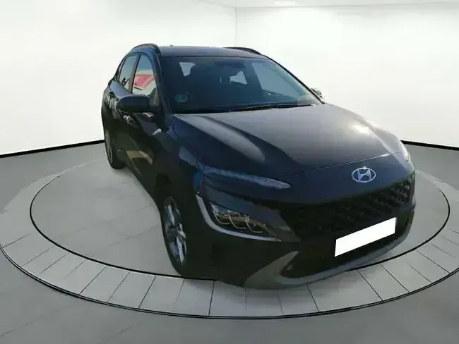 Usado Hyundai Kona 121 CV (88 kW) 2022 Gris SUV
