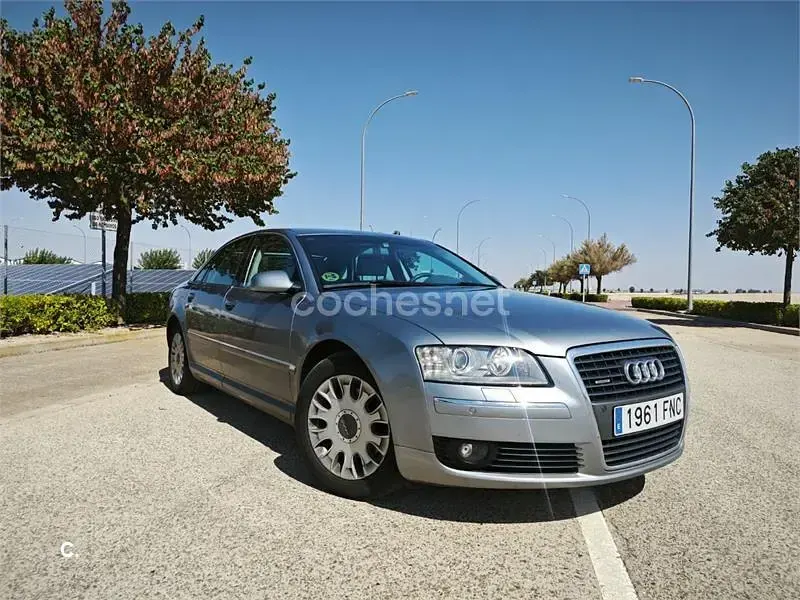 Usado Audi A8 233 CV (171 kW) 2007 Gris / plata Berlina