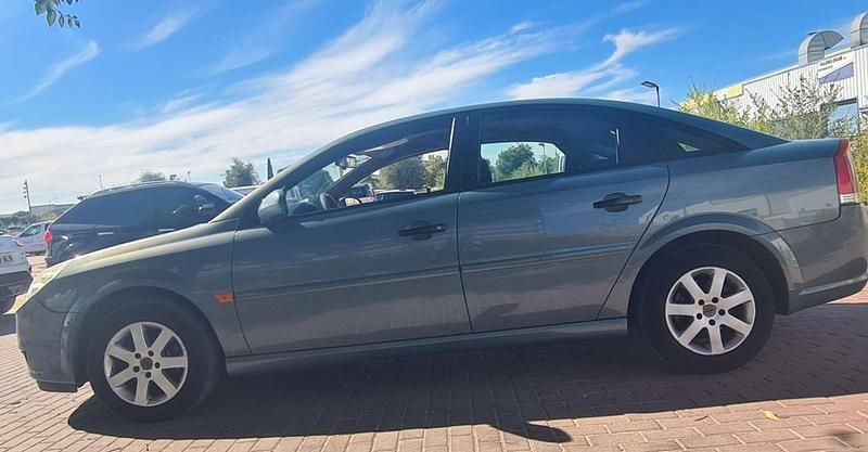 Usado Opel Vectra Essentia 120 CV (88 kW) 2007 Azul Berlina