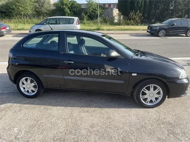 Begagnad Seat Ibiza Stylance 85 HK (62 kW) 2007 Svart Halvkombi