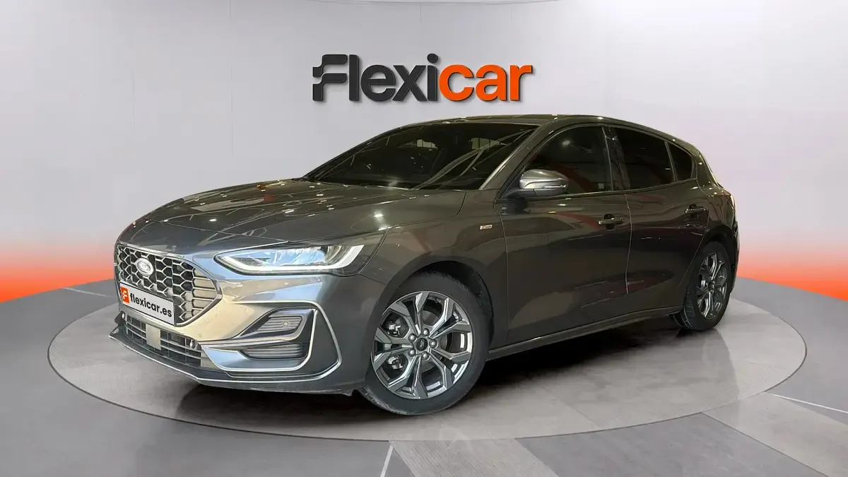Usado Ford Focus ST-Line 155 CV (114 kW) 2023 Gris Berlina