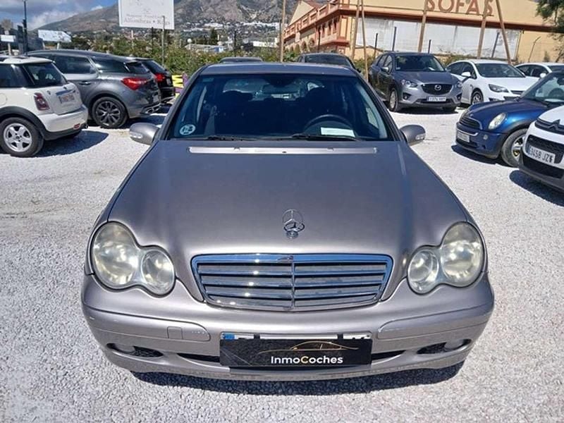 Usado Mercedes C180 Elegance 143 CV (105 kW) 2003 Beige Berlina