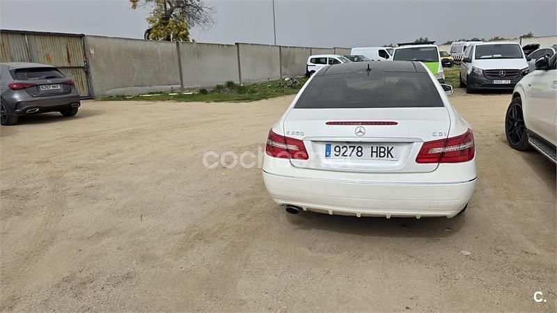 Usado Mercedes E250 204 CV (150 kW) 2011 Blanco Coupe