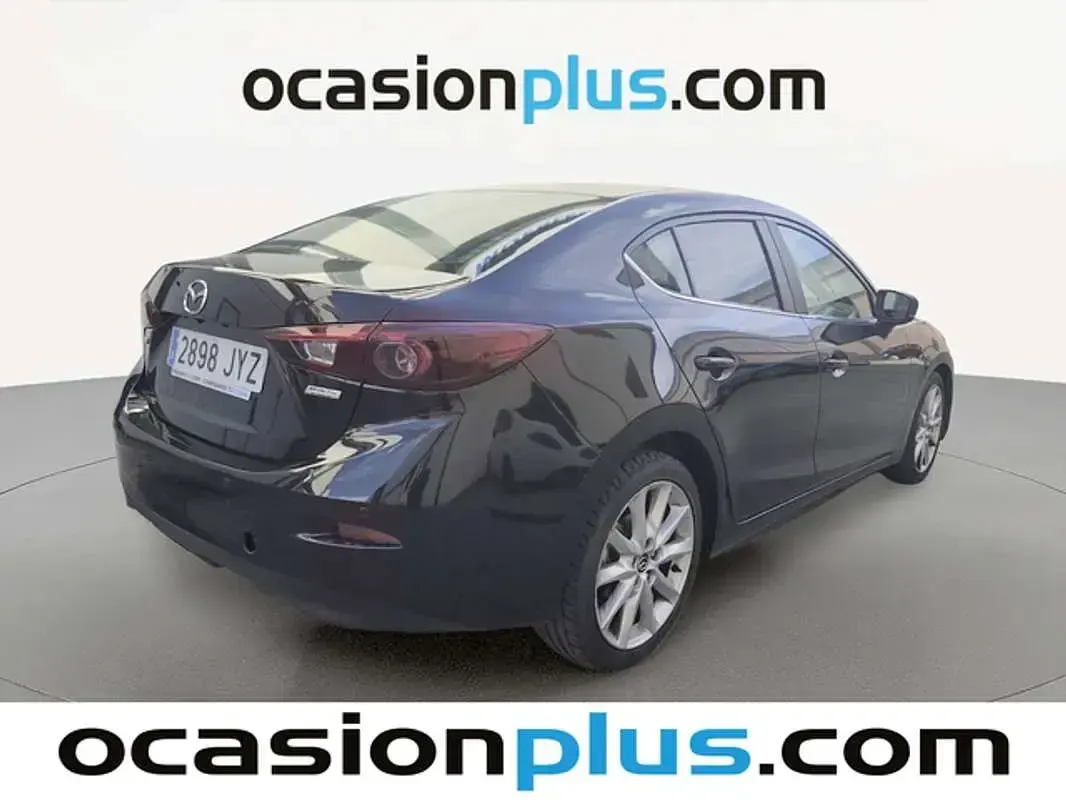 Usado Mazda 3 Luxury 120 CV (88 kW) 2017 Negro Utilitario