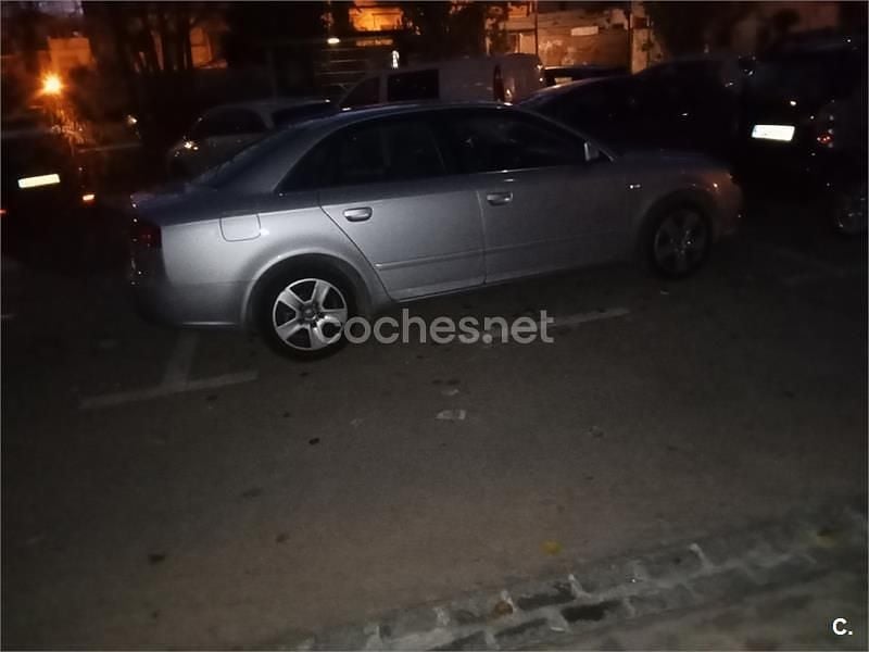 Gris / plata Usado 2007 Audi A4 Berlina | 4000 € (Precio justo) - Imagen 1/1