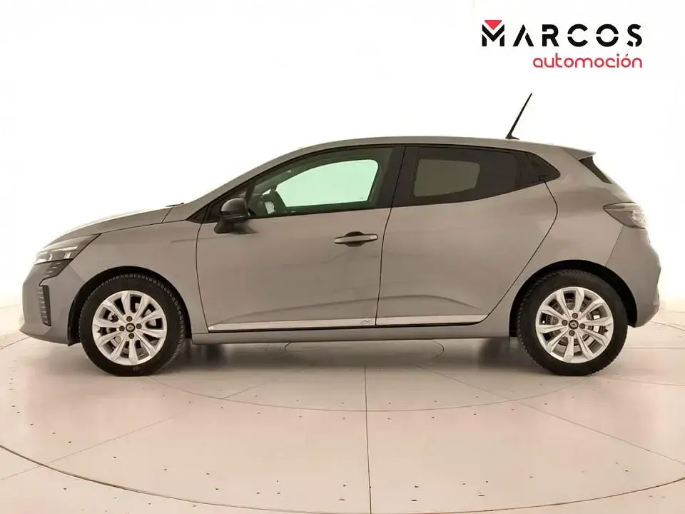 Usado Renault Clio Evolution 100 CV (73 kW) 2025 Utilitario
