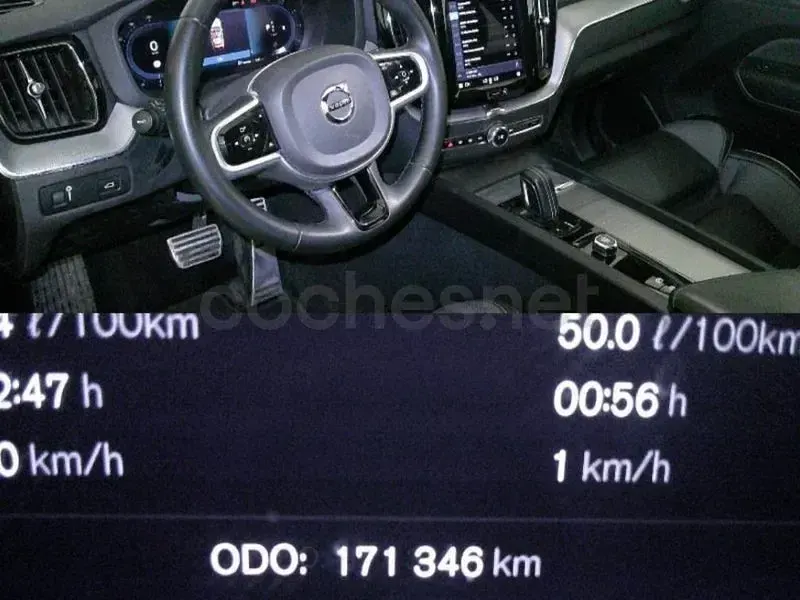 Usado Volvo XC60 Core 197 CV (144 kW) 2023 Gris / plata SUV