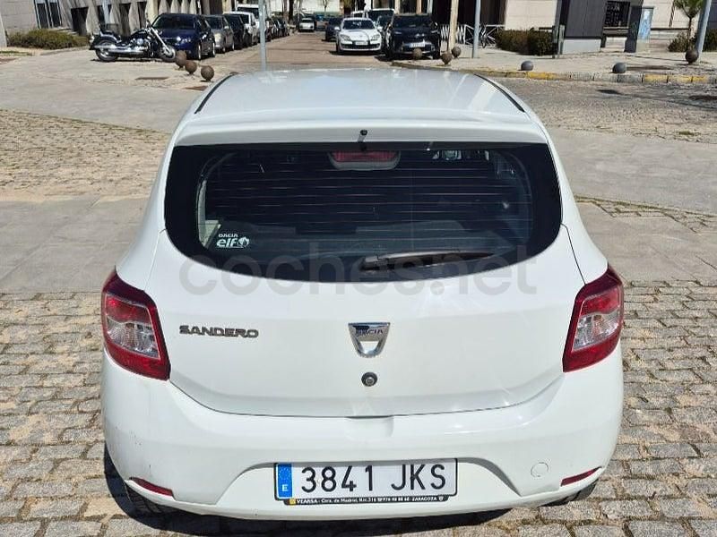 Usado Dacia Sandero Ambiance 75 CV (55 kW) 2016 Blanco Berlina