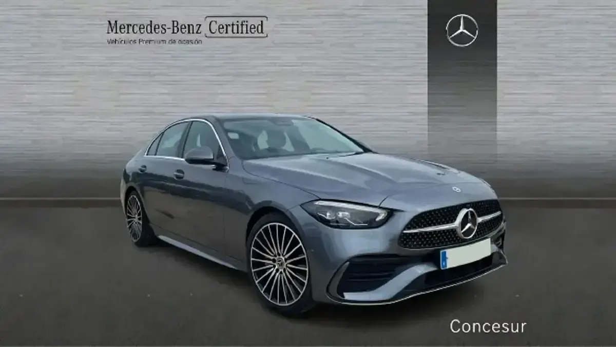 Usado Mercedes C220 AMG line 200 CV (147 kW) 2024 Gris selenita Berlina