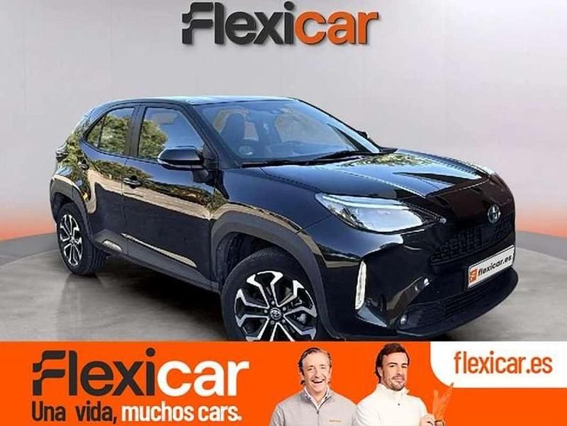 Negro Usado 2021 Toyota Yaris Cross Active SUV | 23.190 € (Precio justo) - Imagen 1/4