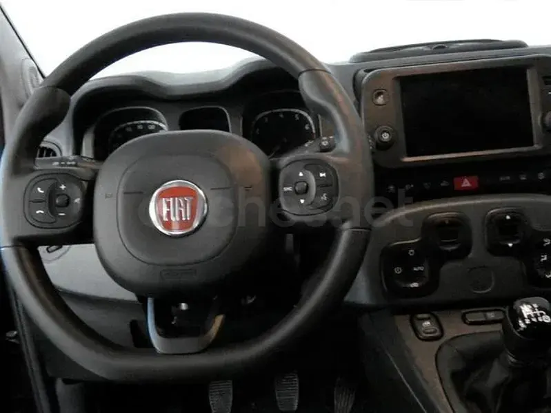 Usado Fiat Panda Cross Cross 70 CV (51 kW) 2023 Negro Utilitario