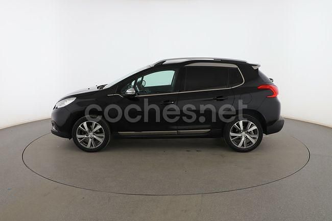 Usado Peugeot 2008 Allure 116 CV (85 kW) 2014 Negro SUV