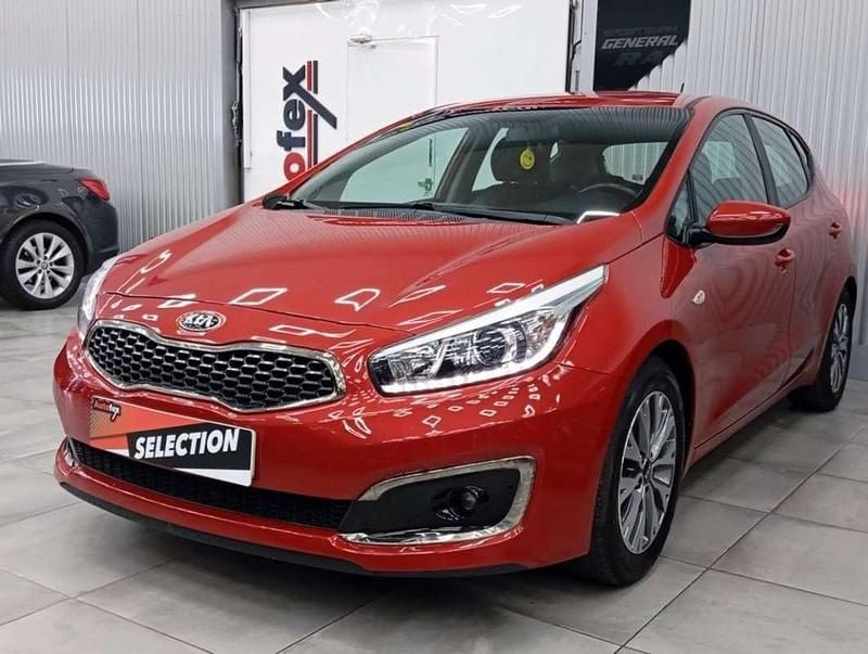 Brugt Kia Ceed 99 HK (72 kW) 2018 Rød Hatchback