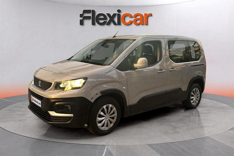 Usado Peugeot Rifter Active 102 CV (75 kW) 2021 Beige Monovolumen