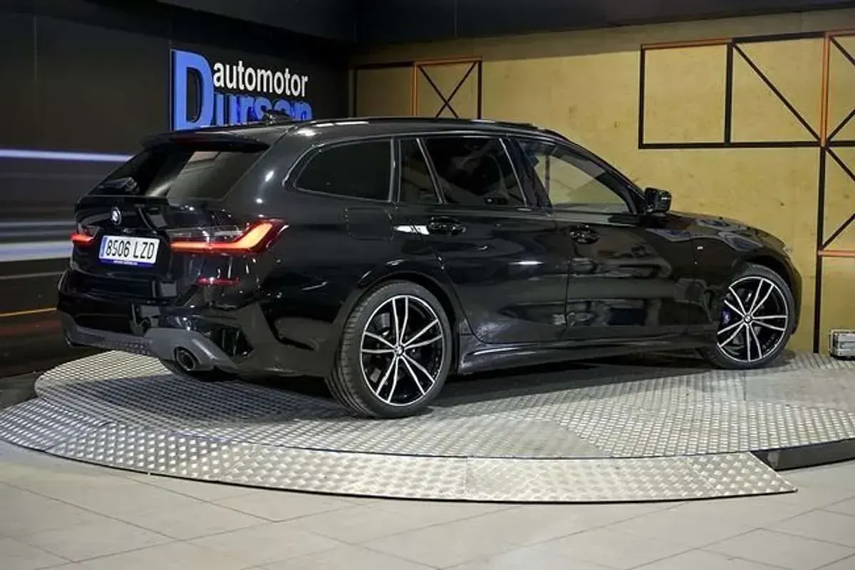 Usado BMW 320 Comfort Edition 192 CV (141 kW) 2022 Negro Familiar