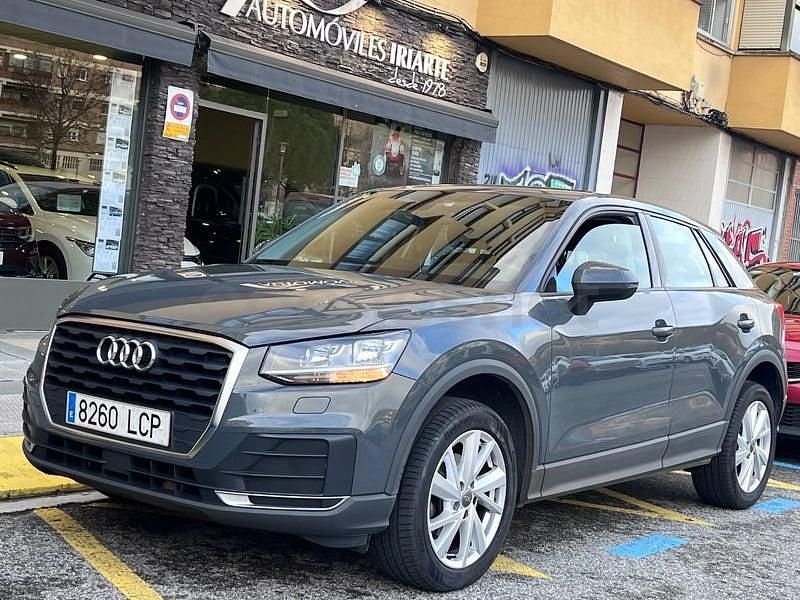 Usado Audi Q2 Advanced Plus 116 CV (85 kW) 2019 Gris / plata SUV
