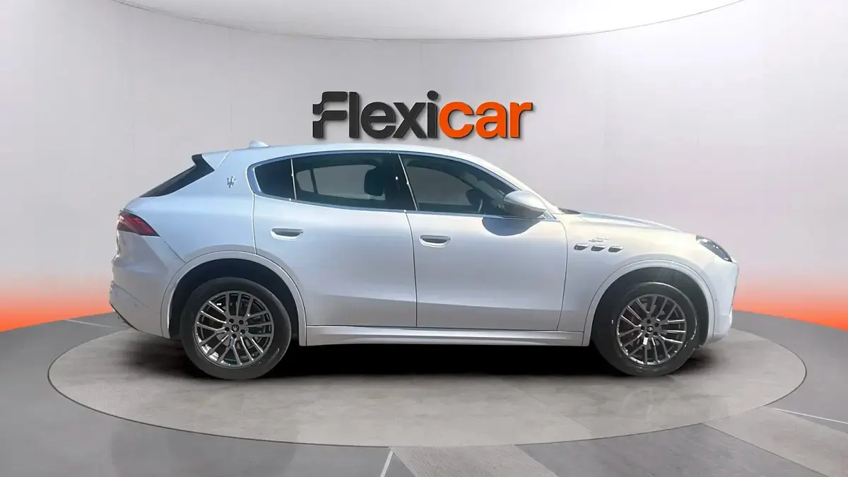 Usado Maserati Grecale GT 300 CV (220 kW) 2023 Gris SUV